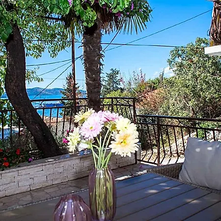 With Amazing Sea View 3* Traù